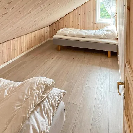 Semesterbostad 5 Bedroom Amazing In